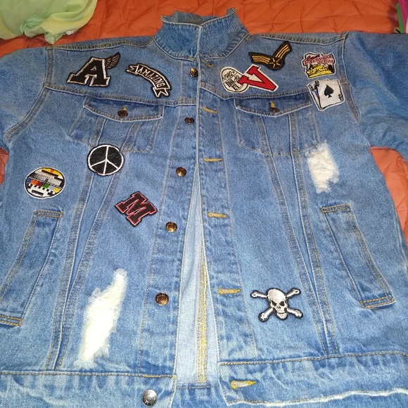 Denim jacket with patches - Picture 2 of 2